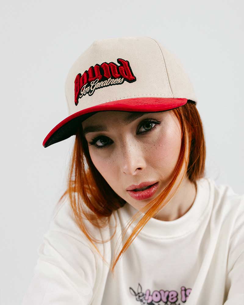 GORRA BEIGE / ROJA GREATNESS