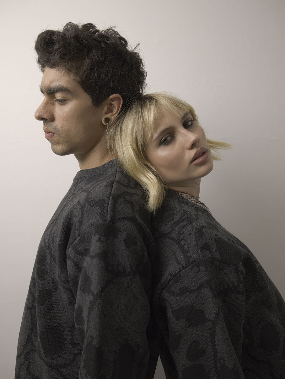 SWEATER HELVETE X SKULL